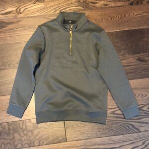 Men’s quarter zip.